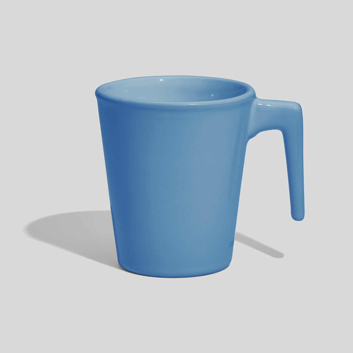 Konische Keramiktasse 280 ml mit offenem Griff – Himmelblau