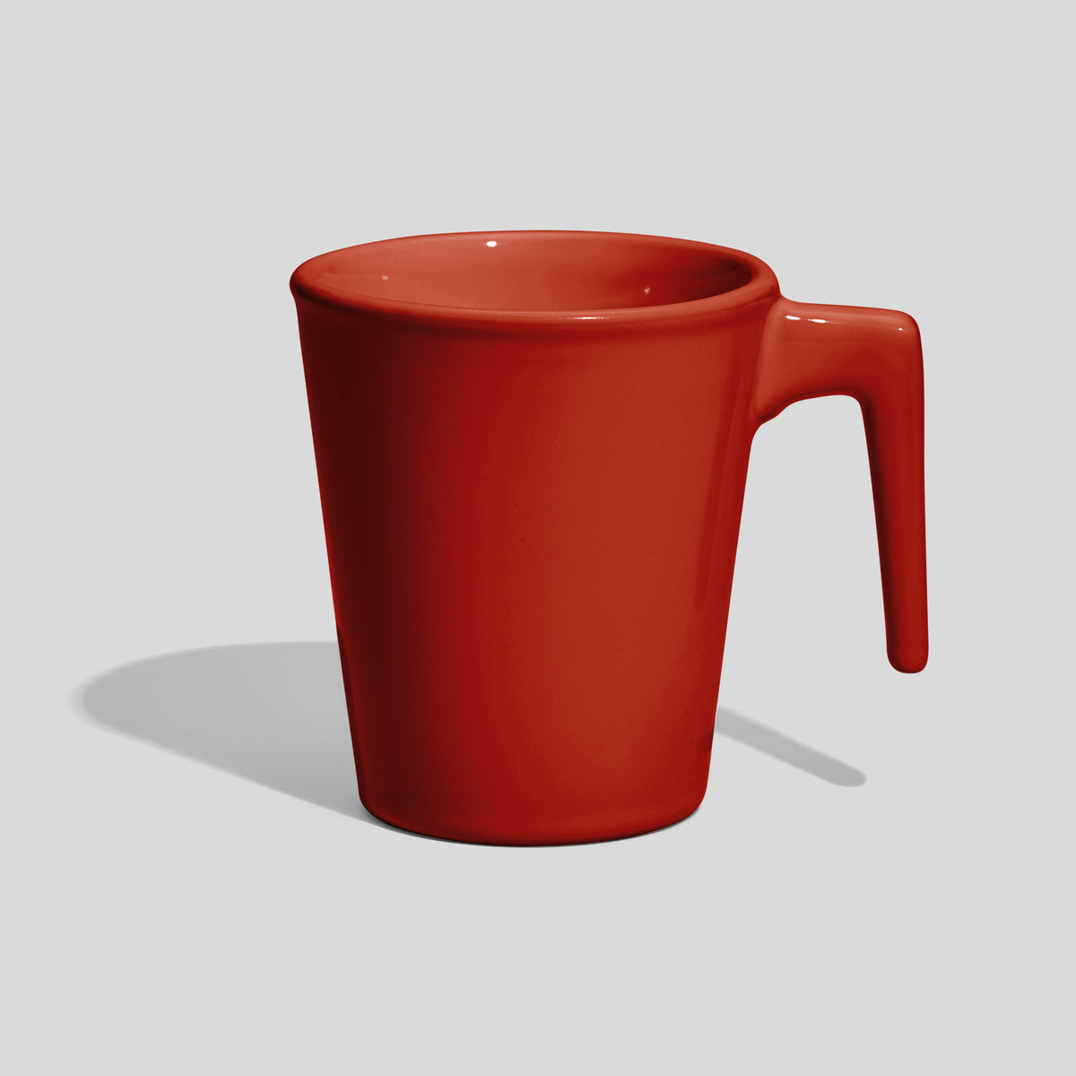 Konische Keramiktasse 280 ml mit offenem Griff – Rot