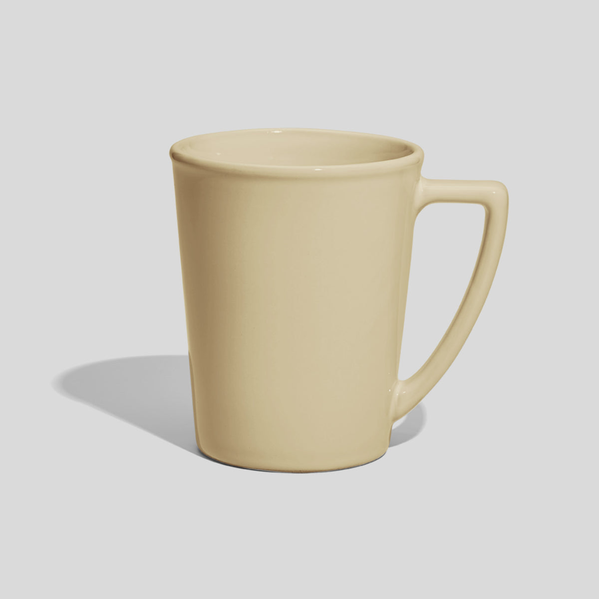 Konische Keramiktasse 280 ml mit Winkelhenkel – Beige