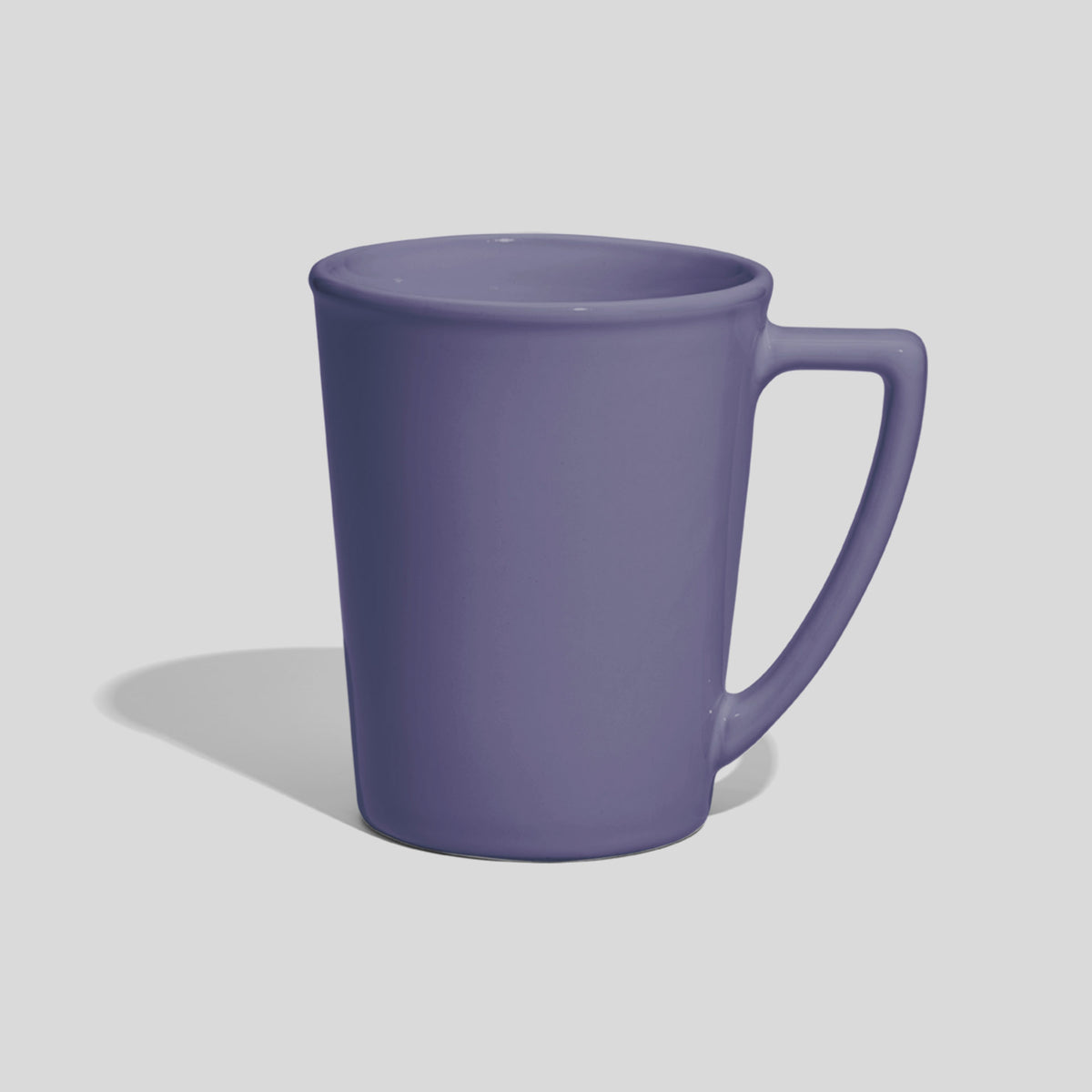 Konische Keramiktasse 280 ml mit Winkelhenkel – Lavendel