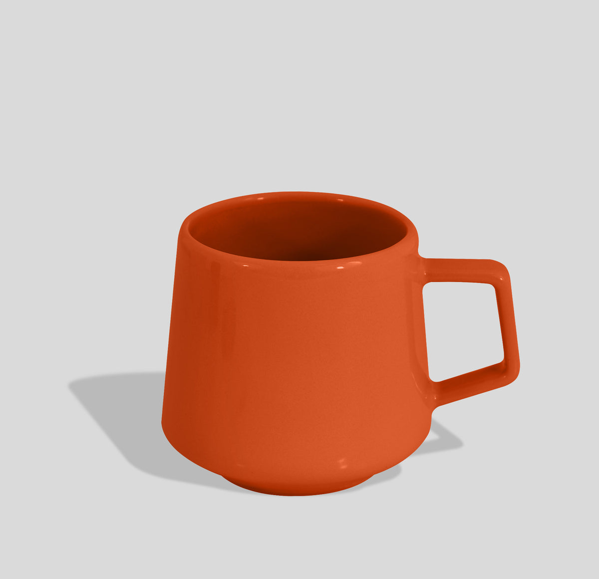 Konische Keramiktasse 300 ml mit Trapezhenkel – Orange