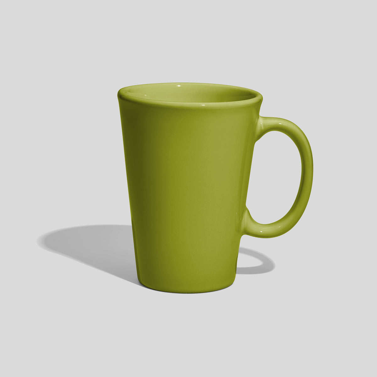 Konische Keramiktasse 380 ml mit ovalem Ringhenkel – Limettengrün
