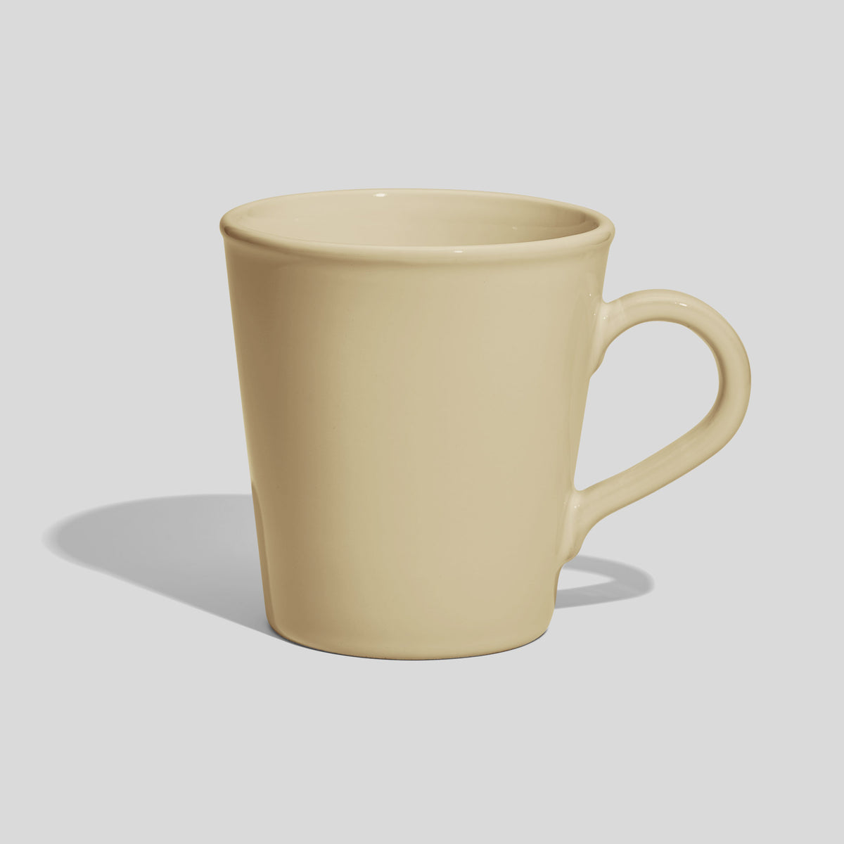 Konische Keramiktasse 460 ml mit Bogenhenkel – Beige