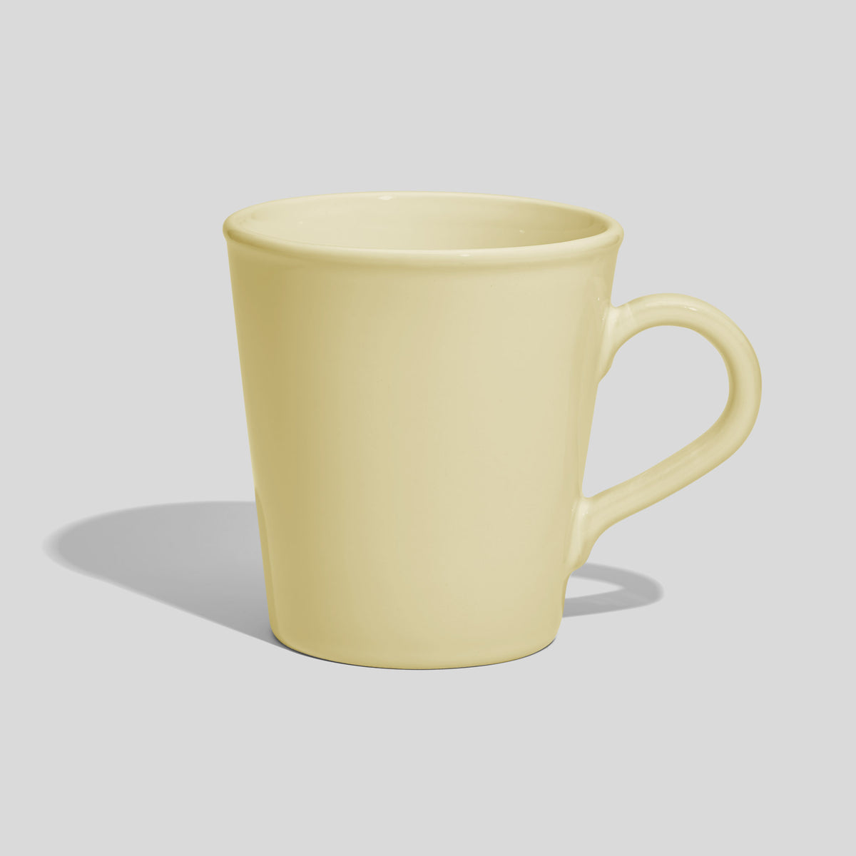 Konische Keramiktasse 460 ml mit Bogenhenkel – Ecru