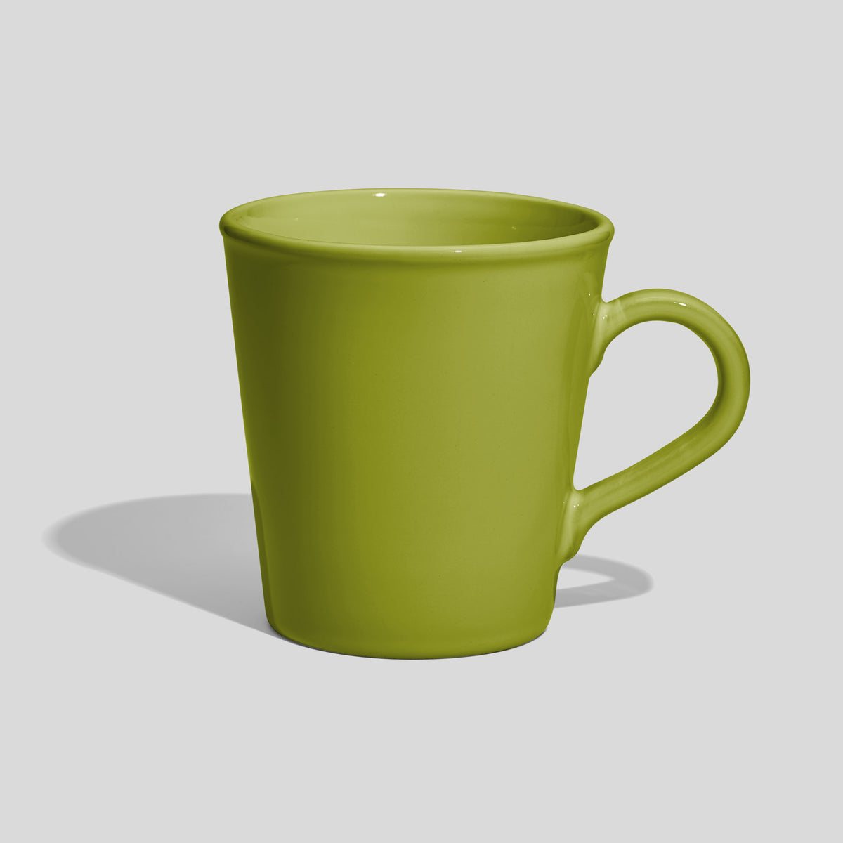 Konische Keramiktasse 460 ml mit Bogenhenkel – Limettengrün