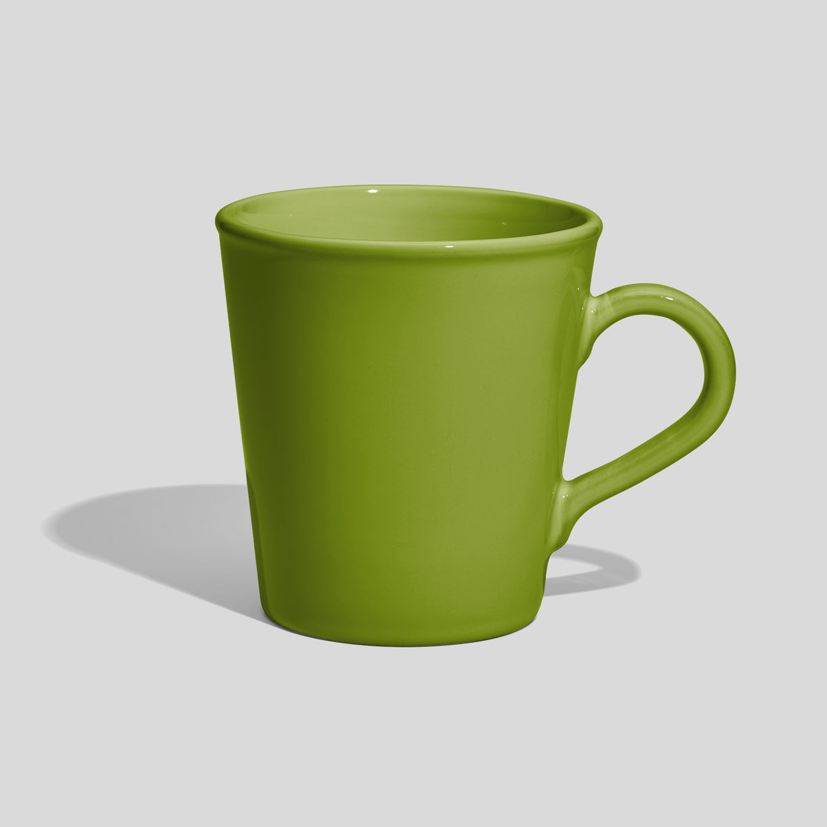 Konische Keramiktasse 460 ml mit Bogenhenkel – Olivgrün