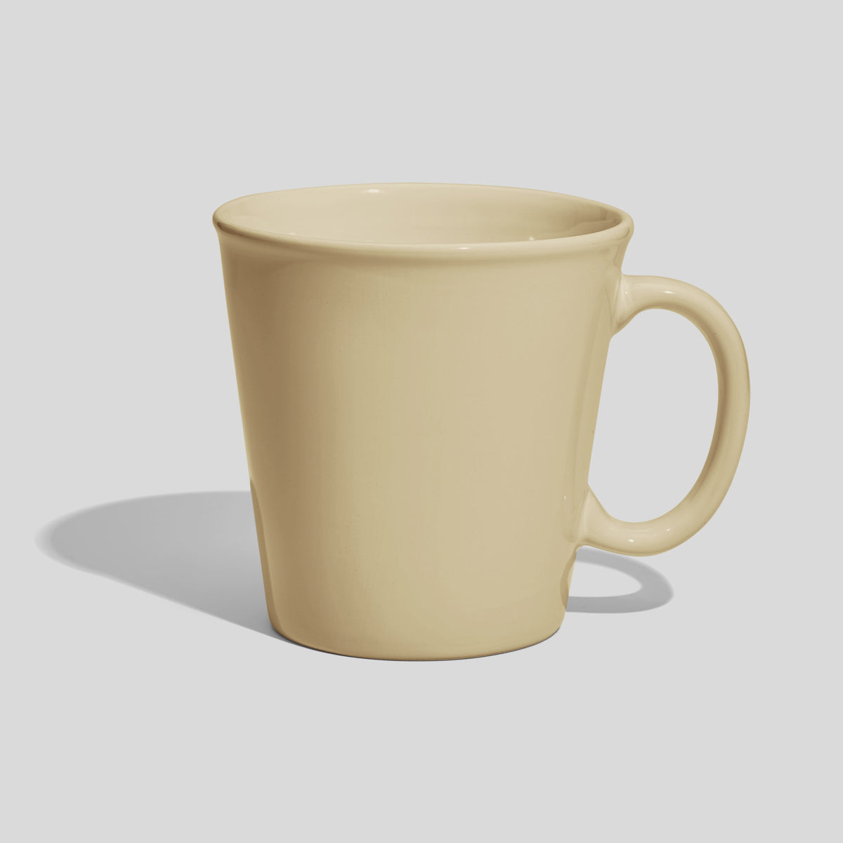 Konische Keramiktasse 600 ml mit großem Ringhenkel – Beige