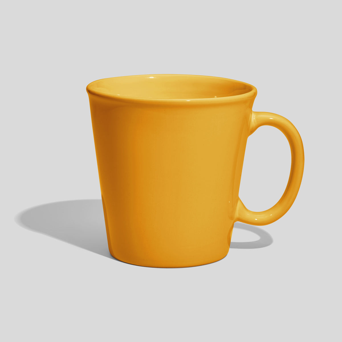 Konische Keramiktasse 600 ml mit großem Ringhenkel – Gelb