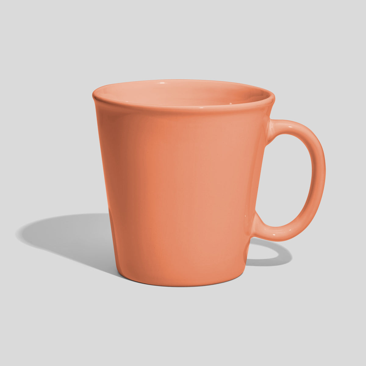 Konische Keramiktasse 600 ml mit großem Ringhenkel – Lachs