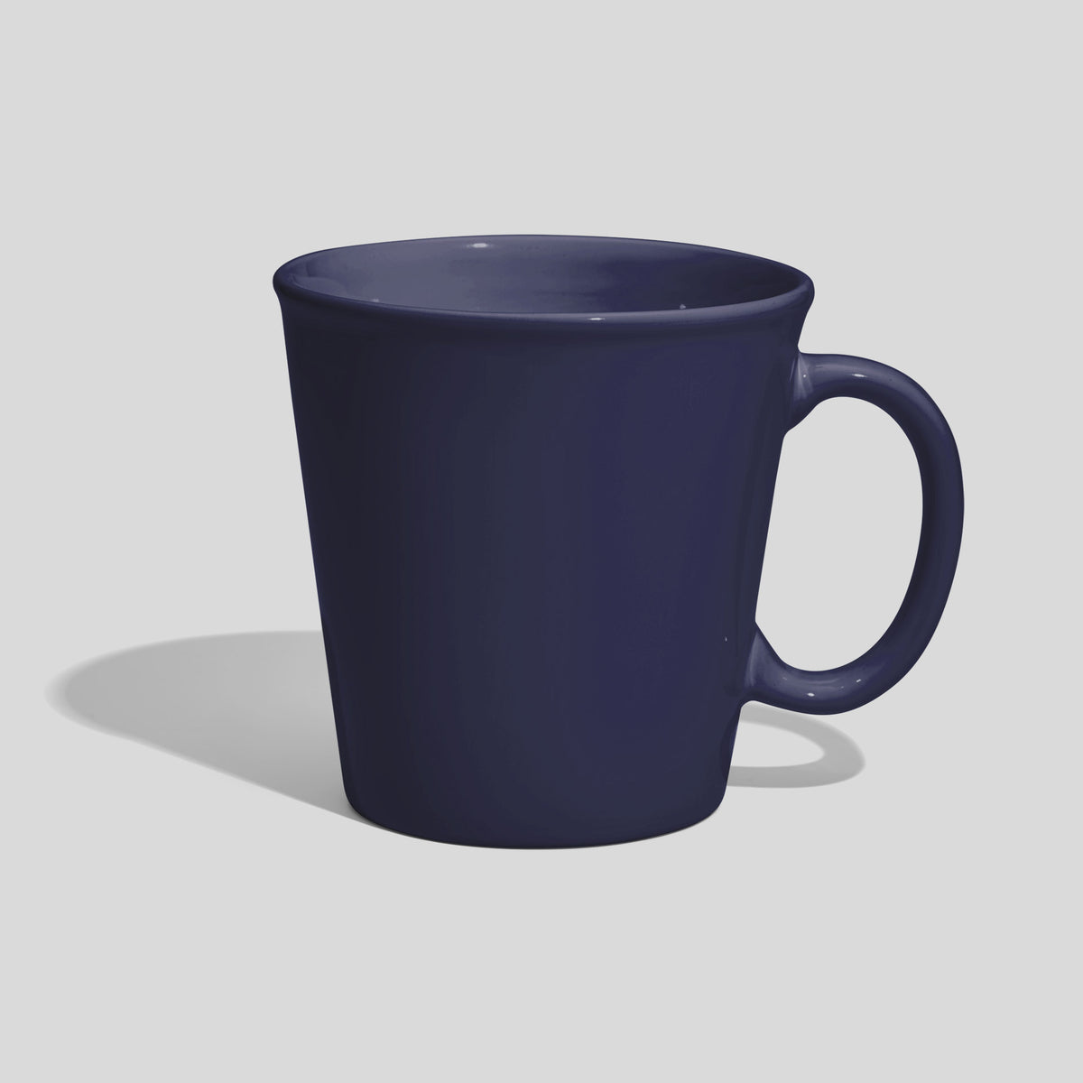 Konische Keramiktasse 600 ml mit großem Ringhenkel – Marineblau