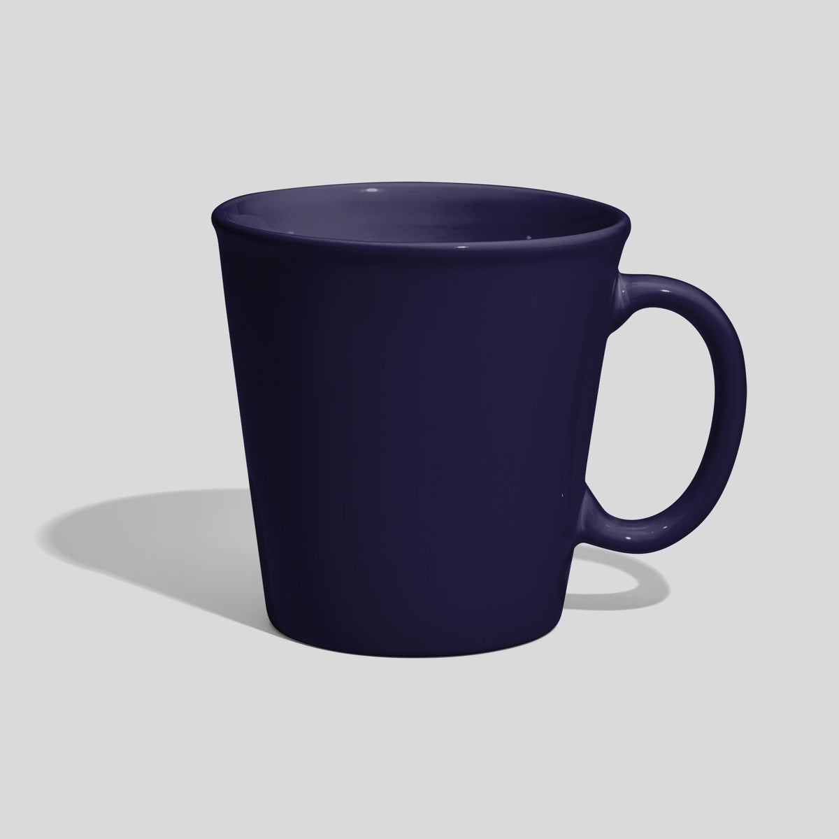 Konische Keramiktasse 600 ml mit großem Ringhenkel – Nachtblau