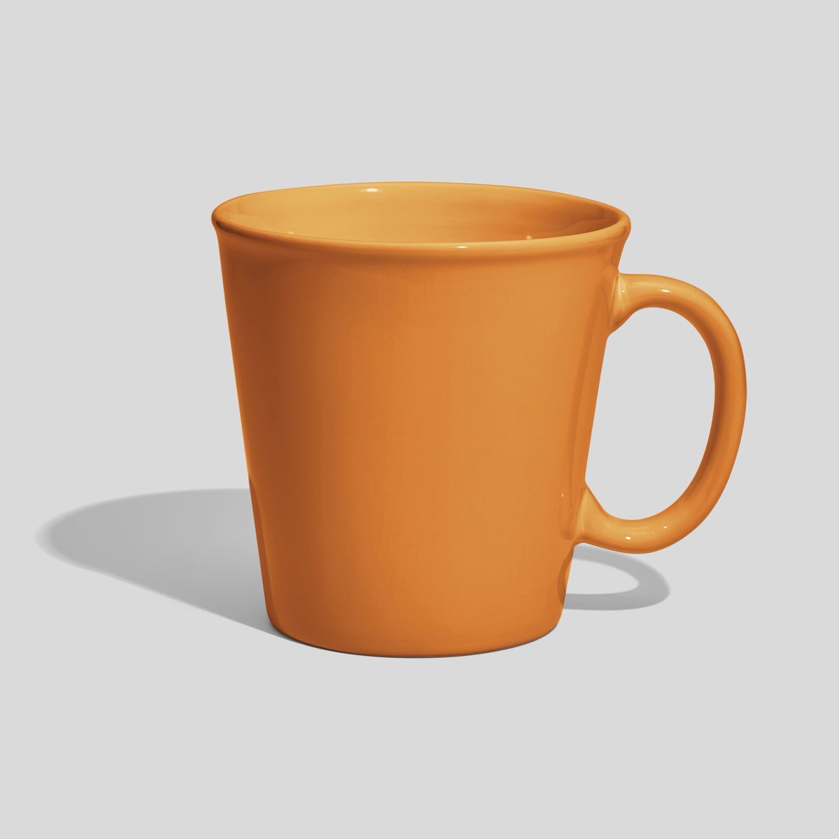 Konische Keramiktasse 600 ml mit großem Ringhenkel – Senfgelb