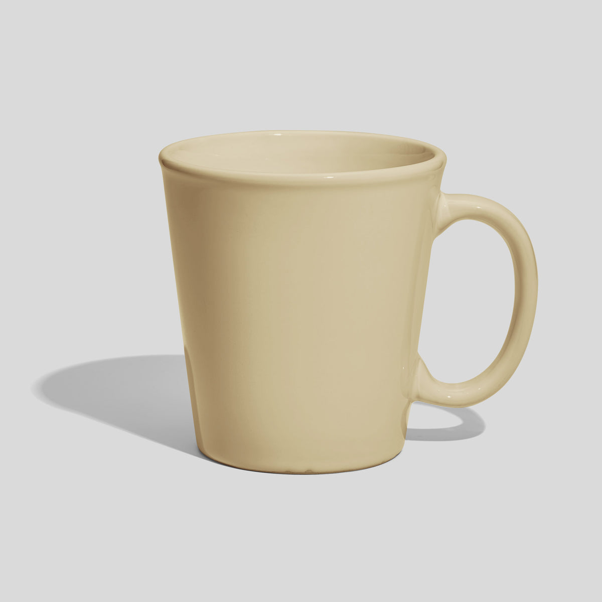 Konischer Kaffeebecher 460 ml mit ovalem Ringhenkel – Beige