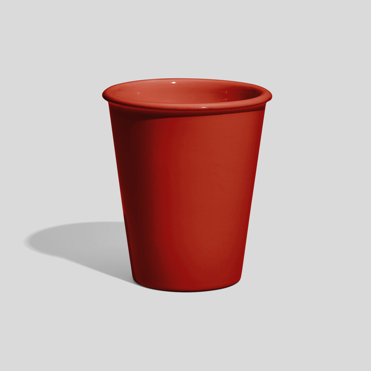 Konischer Keramikbecher 350 ml ohne Henkel mit Wulstrand – Rot