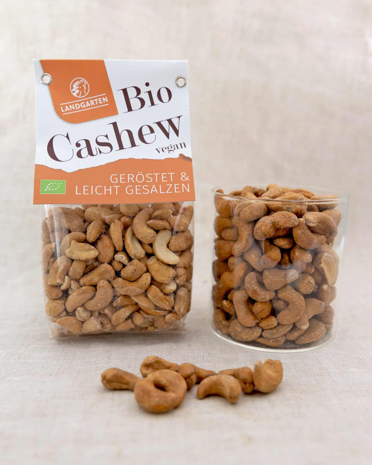 LANDGARTEN Bio Cashews geröstet gesalzen 160 g mit Logo Button