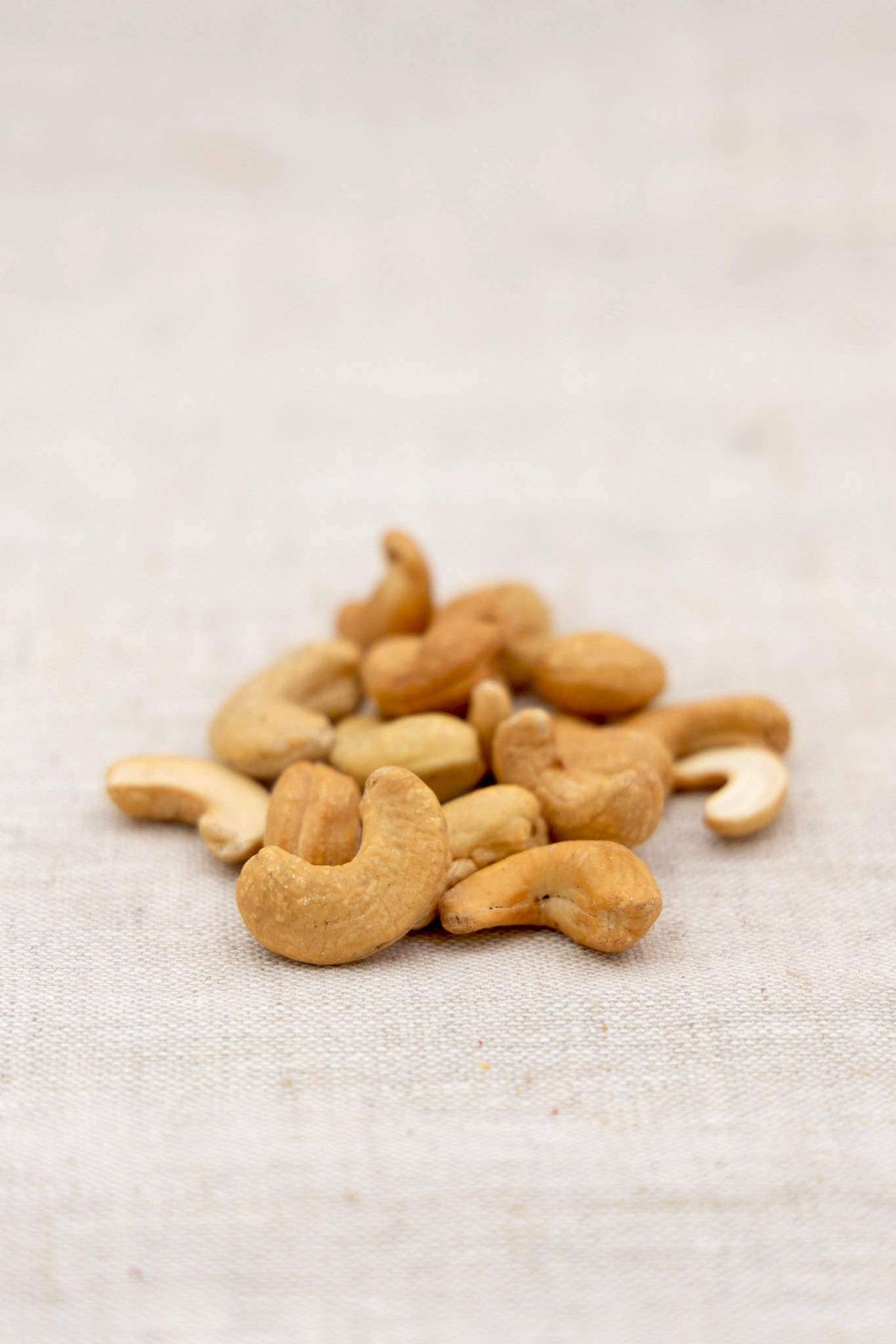 LANDGARTEN Bio Cashews geröstet gesalzen 160 g mit Logo Button