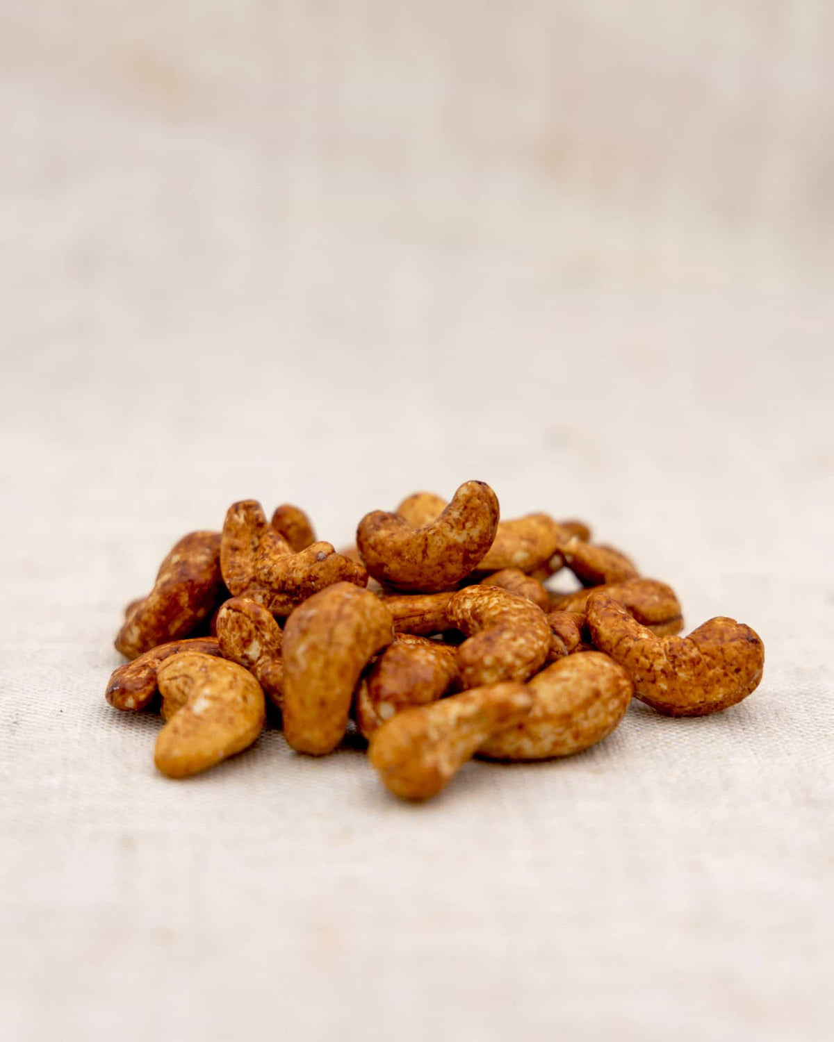 LANDGARTEN Bio Cashews Würzig 50 g mit Logo Button