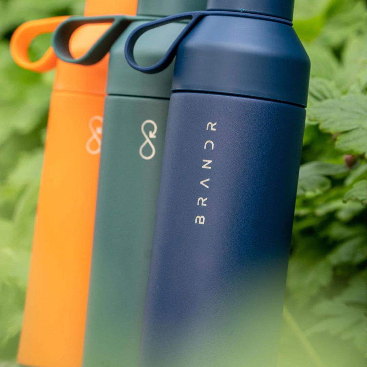 Ocean Bound Plastic sammeln mit der Ocean Bottle Thermosflasche 500ml
