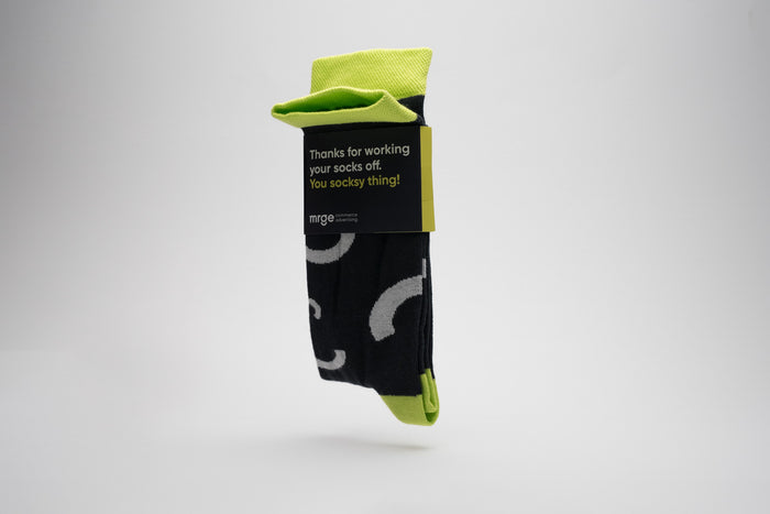 Socken mit eigenem Design und Banderole für mrge, Kundenprojekt von Vanilla & Pepper