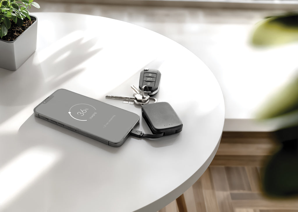 Nexo RCS Key-Chain-Powerbank 2.000mAh mit integr. Kabeln