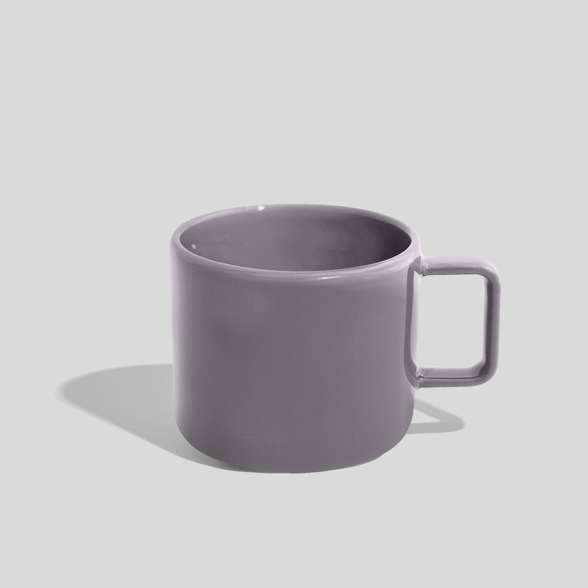 Niedrige Keramiktasse 400 ml mit Eckhenkel – Hellgrau