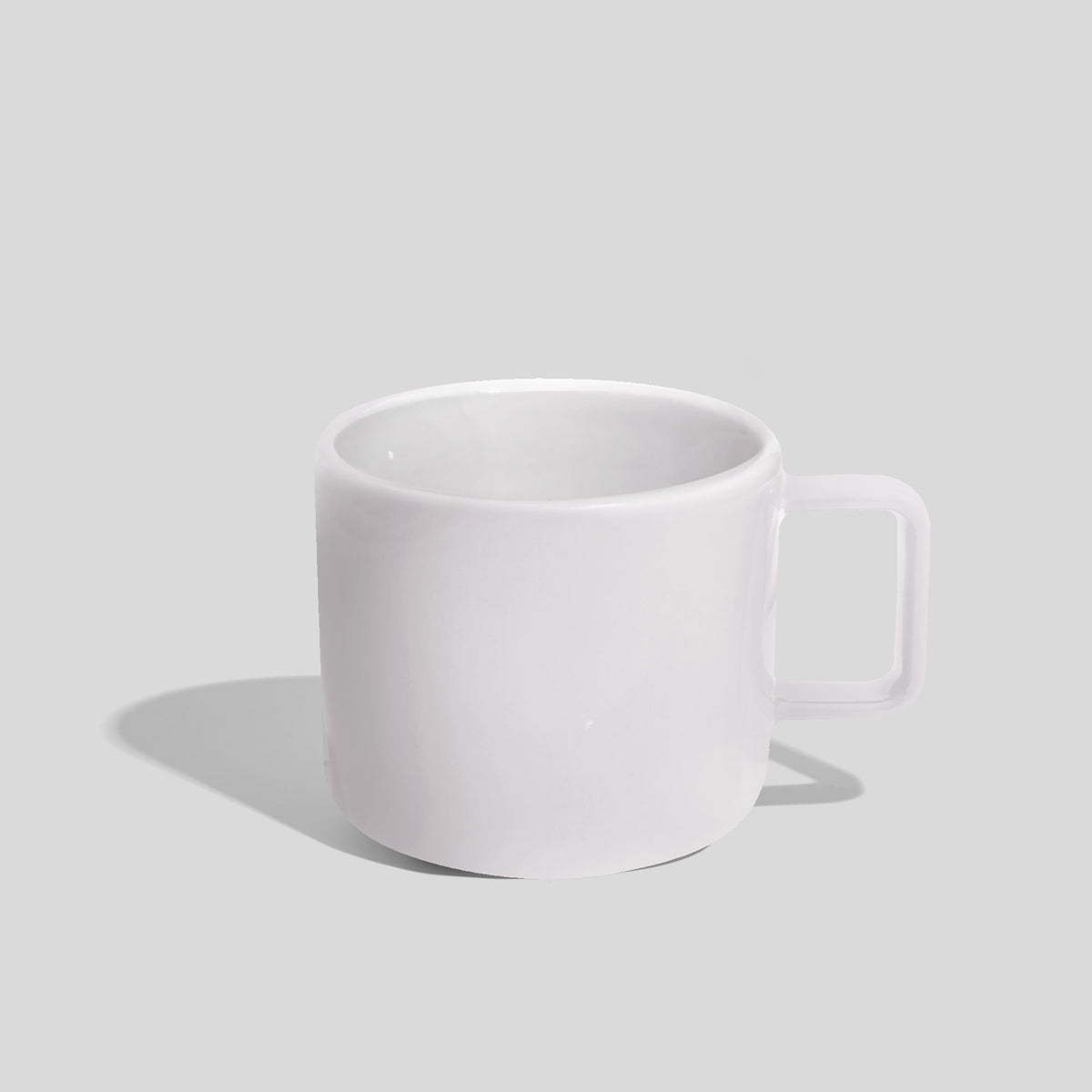 Niedrige Keramiktasse 400 ml mit Eckhenkel