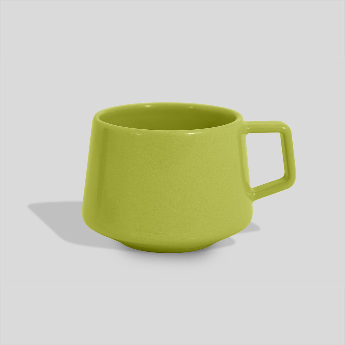 Niedrige konische Keramiktasse 280 ml mit Trapezhenkel – Limettengrün