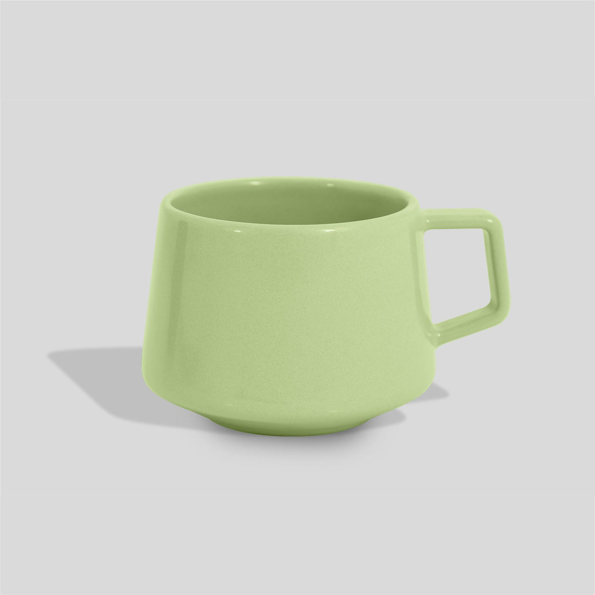 Niedrige konische Keramiktasse 280 ml mit Trapezhenkel – Pastellgrün