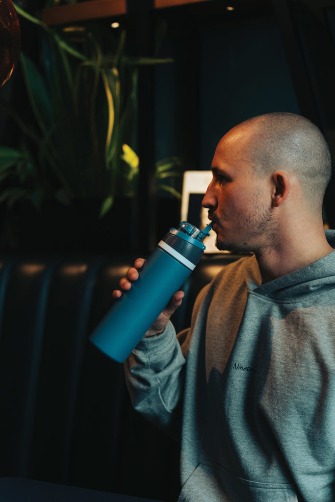 Omni Sip verschließbare Flasche aus RCS-reSteel, 720ml