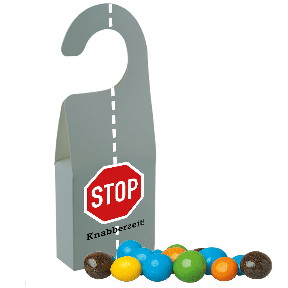 Osterschokolade in der Türhänger Box – Bunte Schoko Erdnüsse, ca. 15 g
