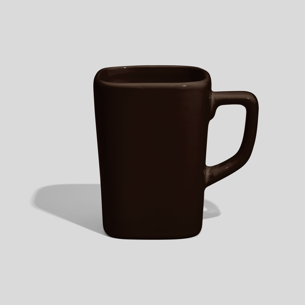 Quadratische Keramiktasse 260 ml mit eckigem Henkel – Dunkelbraun