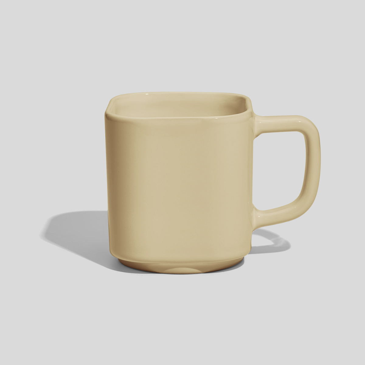 Quadratische Keramiktasse 290 ml mit eckigem Henkel – Beige