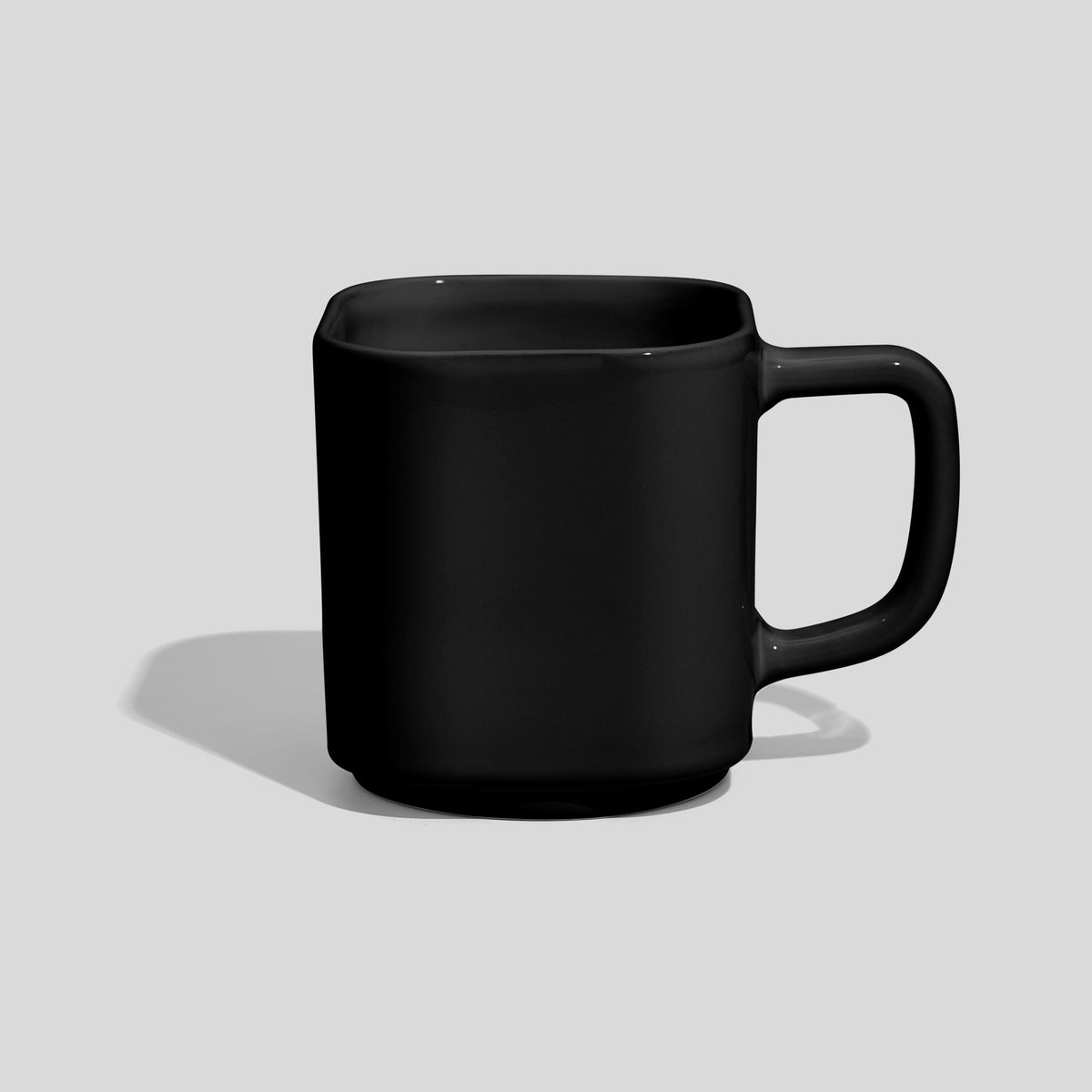 Quadratische Keramiktasse 290 ml mit eckigem Henkel – Schwarz