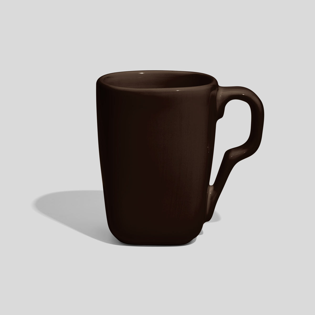 Rechteckig gerundete Keramiktasse 240 ml mit Knickhenkel – Dunkelbraun