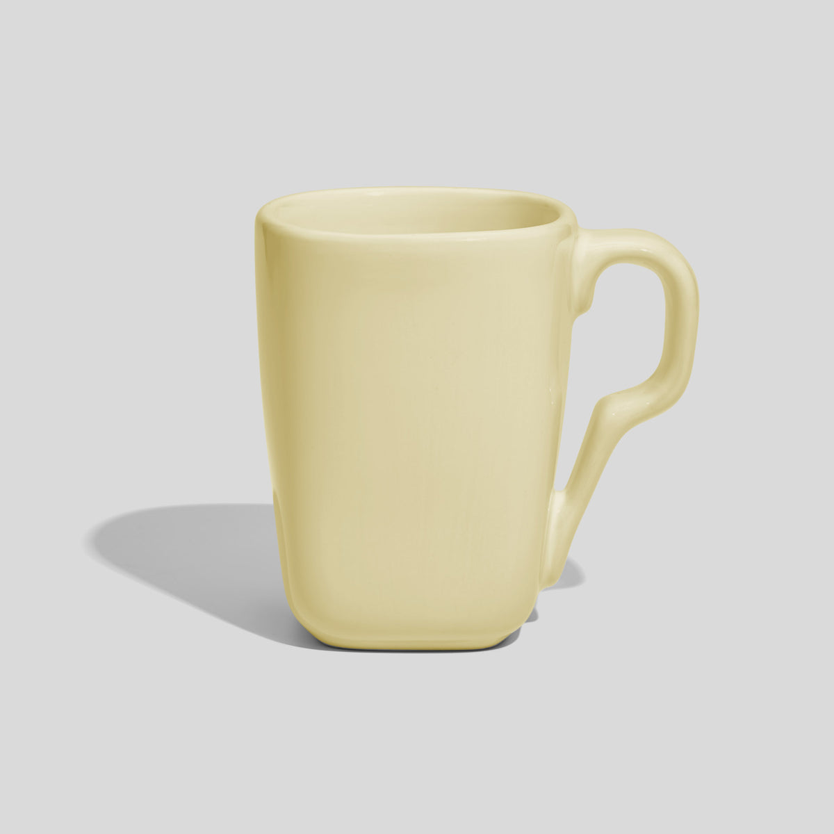 Rechteckig gerundete Keramiktasse 240 ml mit Knickhenkel – Ecru