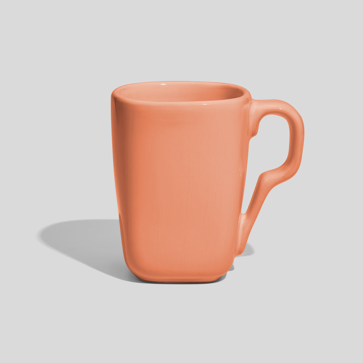 Rechteckig gerundete Keramiktasse 240 ml mit Knickhenkel – Lachs