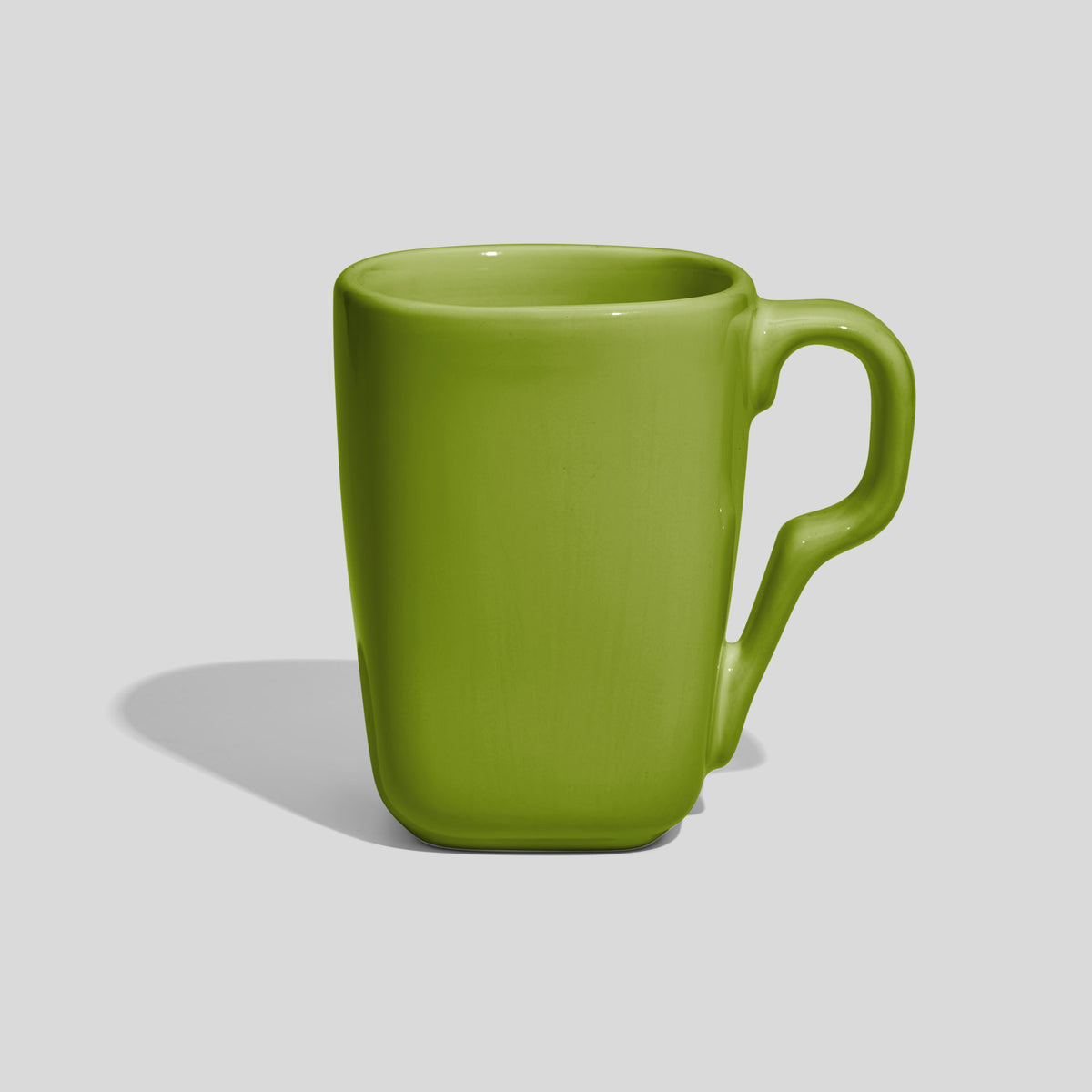 Rechteckig gerundete Keramiktasse 240 ml mit Knickhenkel – Olivgrün