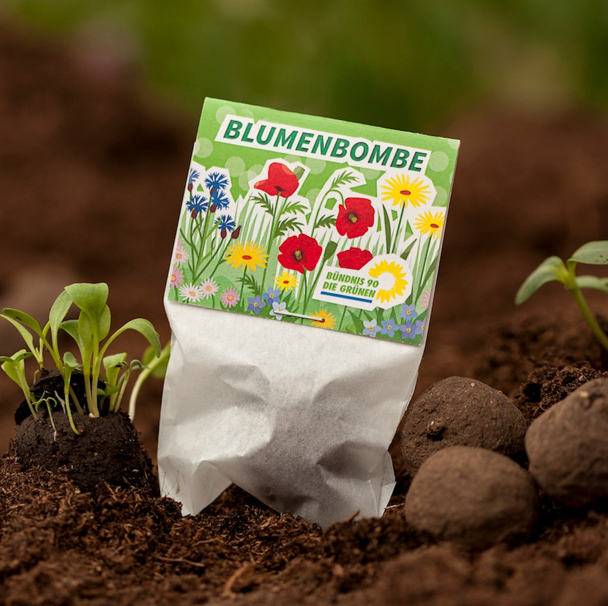 Samenkugel im Pergamintütchen mit Header und Logo – Detail