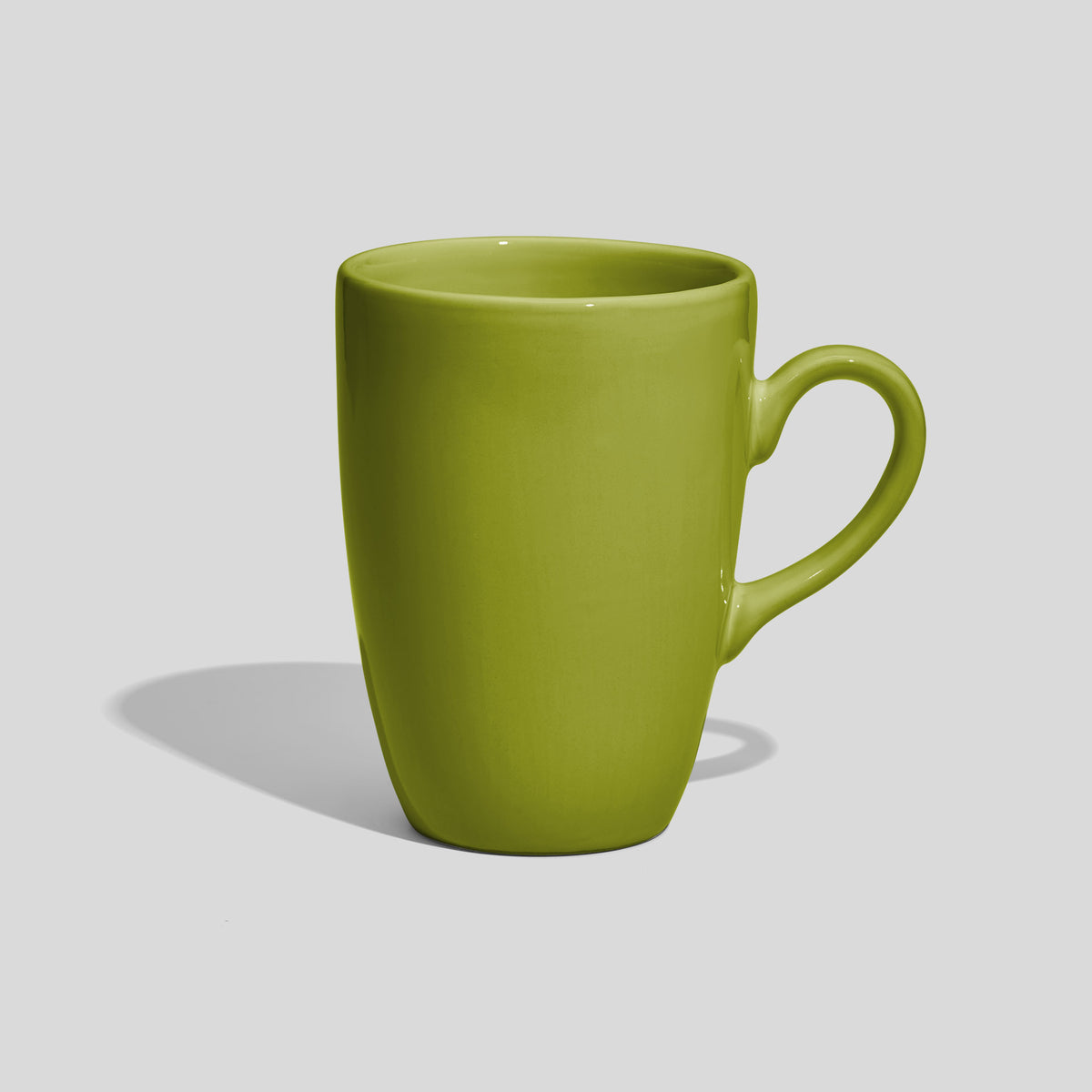 Schlanke Keramiktasse 330 ml mit geschwungenem Henkel – Limettengrün
