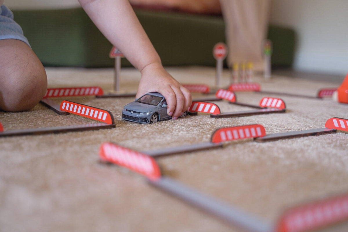 Straßenbau Spielset FlexiRoads mit 135 Holzteilen – weitere Ansicht