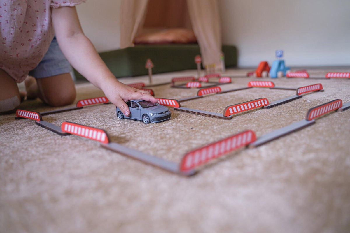 Straßenbau Spielset FlexiRoads mit 135 Holzteilen – weitere Ansicht