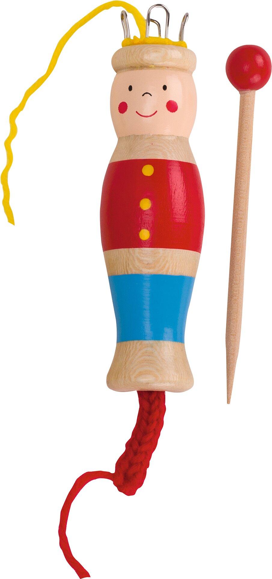 Stricksusel aus Holz als bunte Figur mit Holznadel