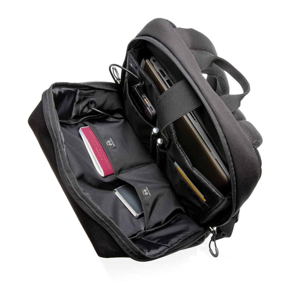 Swiss Peak AWARE™ RFID und USB A-Laptop-Rucksack