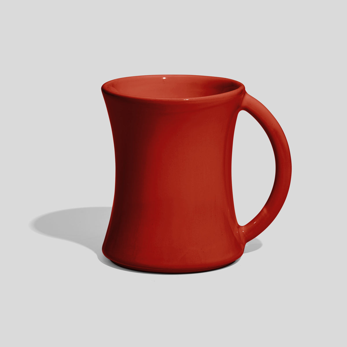 Taillierte Keramiktasse 350 ml mit Halbrundhenkel