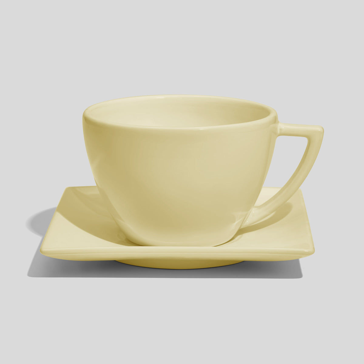 Tasse mit Dreiecksgriff und eckiger Untertasse 520 ml – Ecru