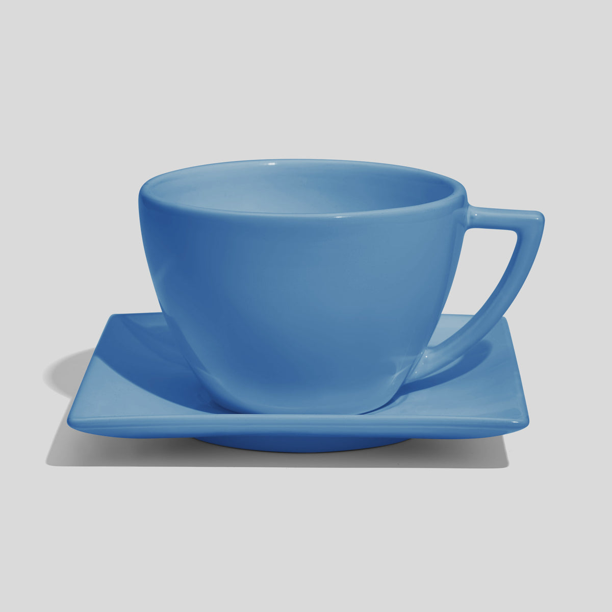 Tasse mit Dreiecksgriff und eckiger Untertasse 520 ml – Himmelblau