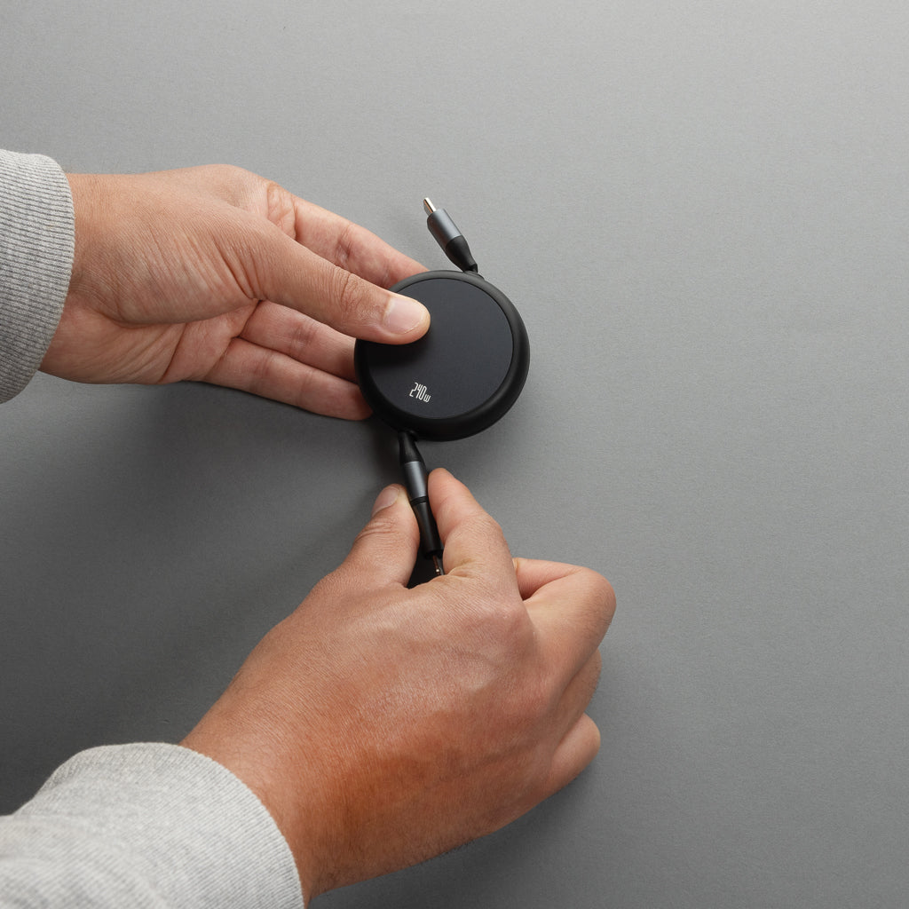 Terra ausziehbares 240W 2-in-1 Kabel aus RCS rec. Aluminium
