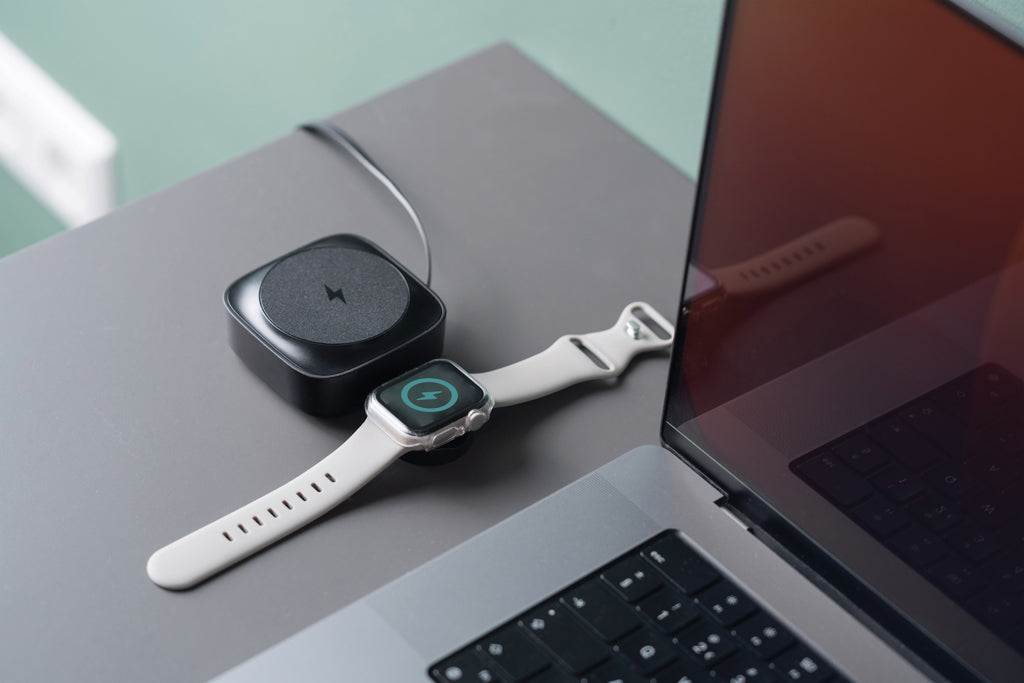Urban Vitamin Goleta 2-in-1 15W Magnetic Wireless Charger