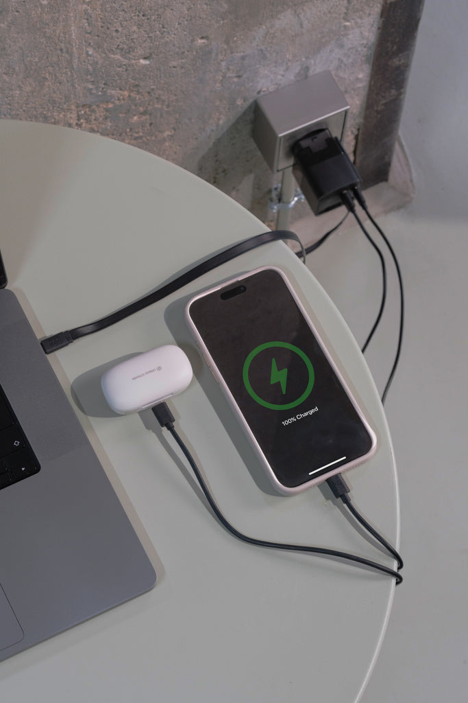 Urban Vitamin Mendocino 65W GaN-Charger mit einziehb. Kabel