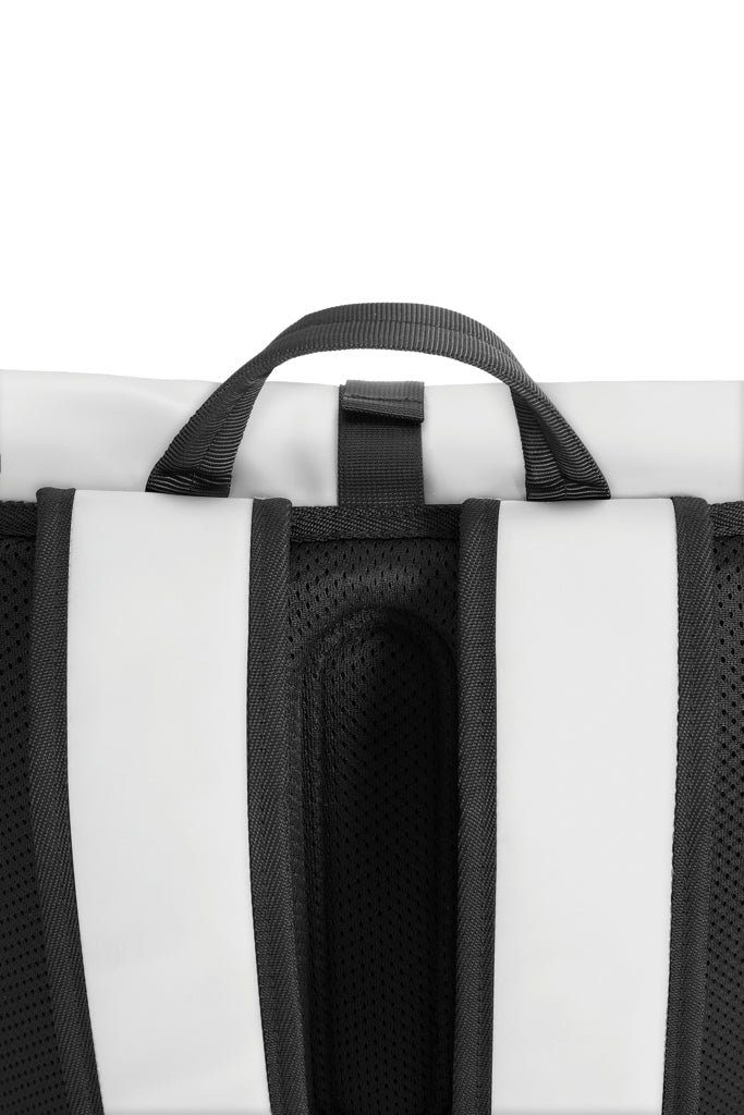 Urban wasserabweisender Flap-Top Rucksack – off white